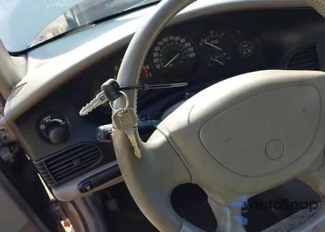 1998 Buick Regal Ls from USA, damaged, VIN 2G4WB52K3W1555064